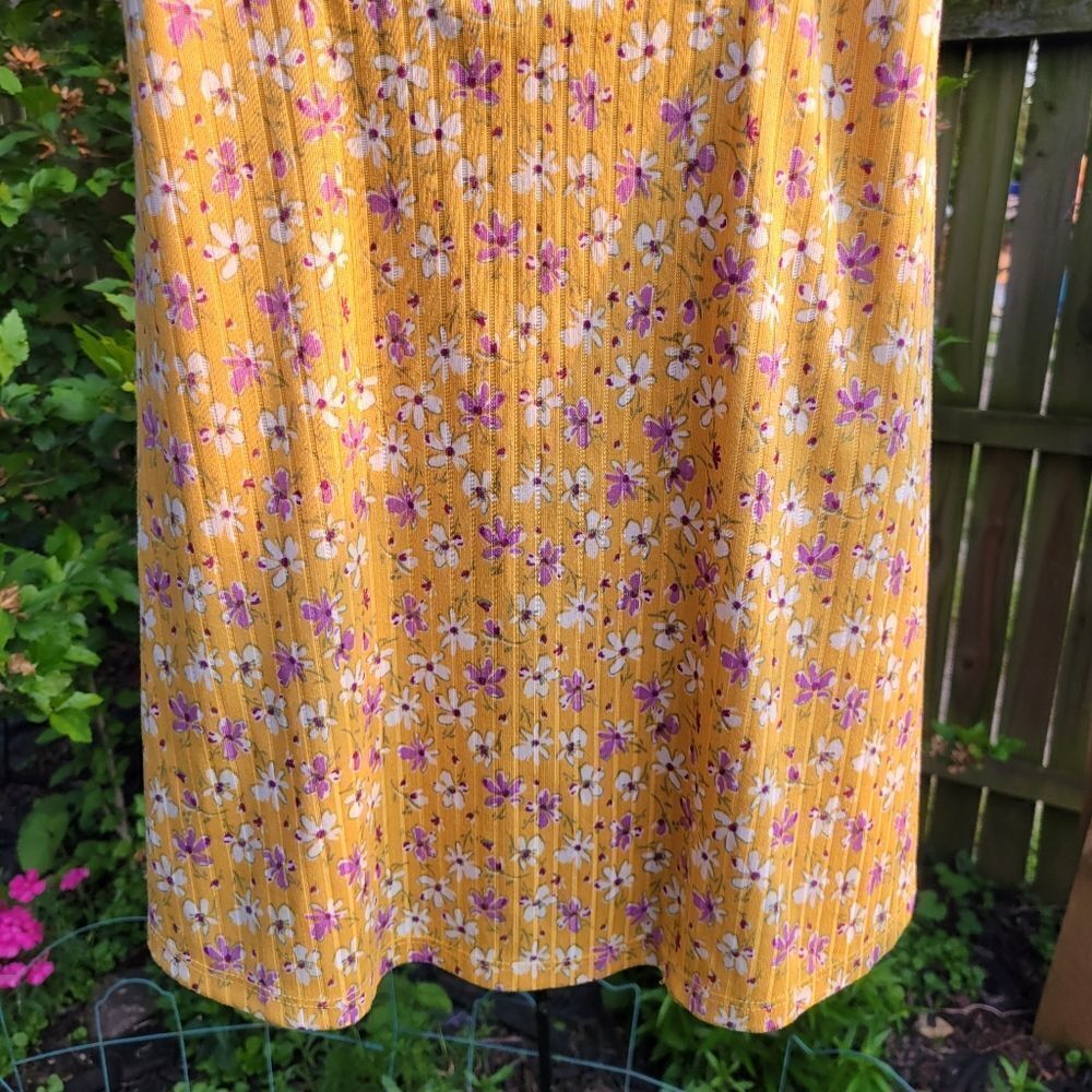 OffâTheâShoulderâEyeletâDressâ - Picture 4 of 9